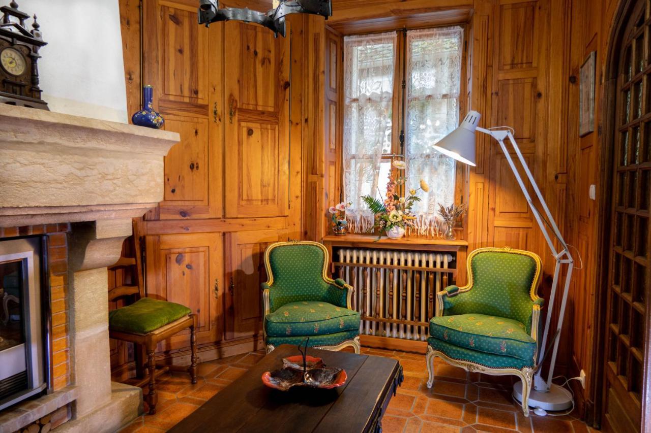 Maison Avec Patio Dans Le Centre Historique Villa Terrasson Kültér fotó