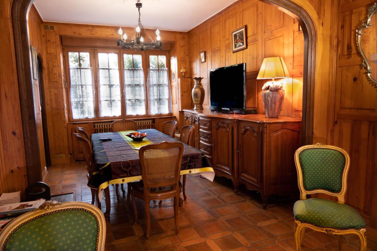 Maison Avec Patio Dans Le Centre Historique Villa Terrasson Kültér fotó