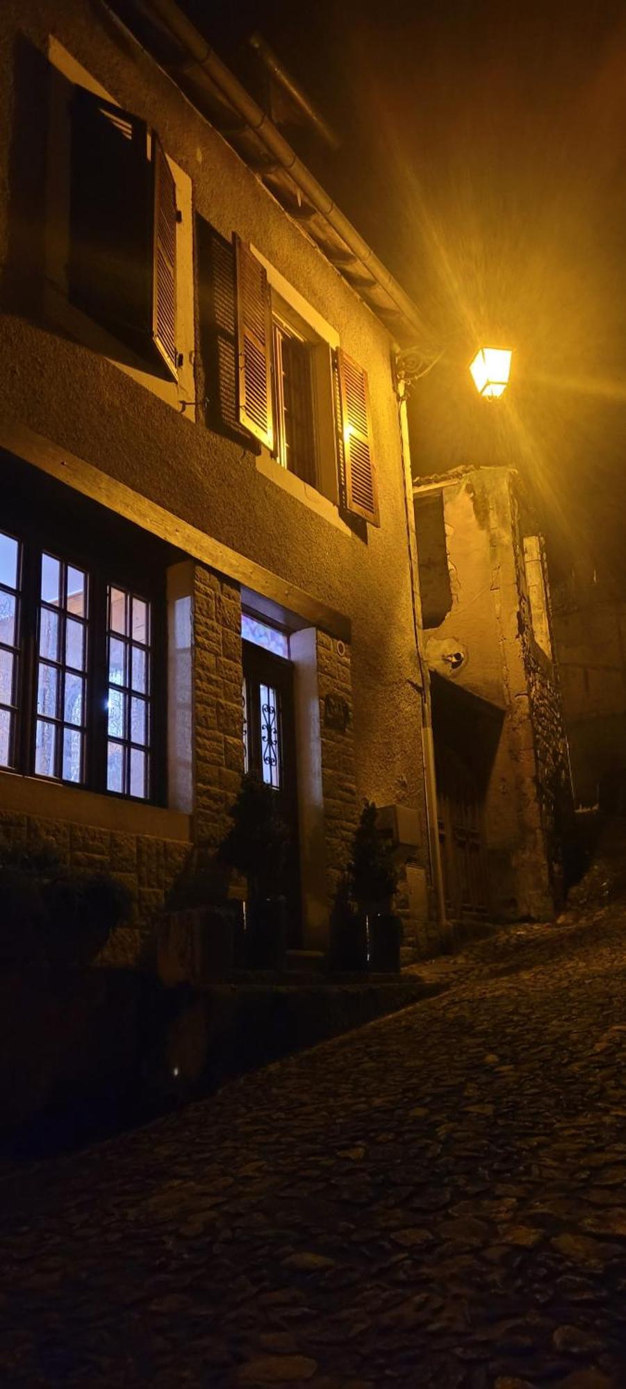 Maison Avec Patio Dans Le Centre Historique Villa Terrasson Kültér fotó