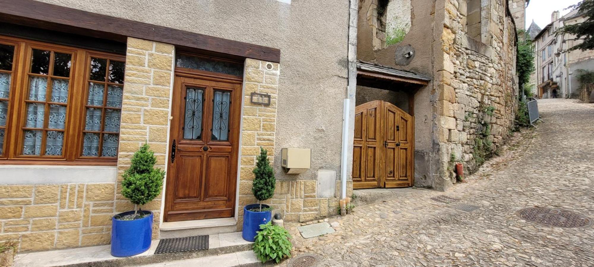 Maison Avec Patio Dans Le Centre Historique Villa Terrasson Kültér fotó