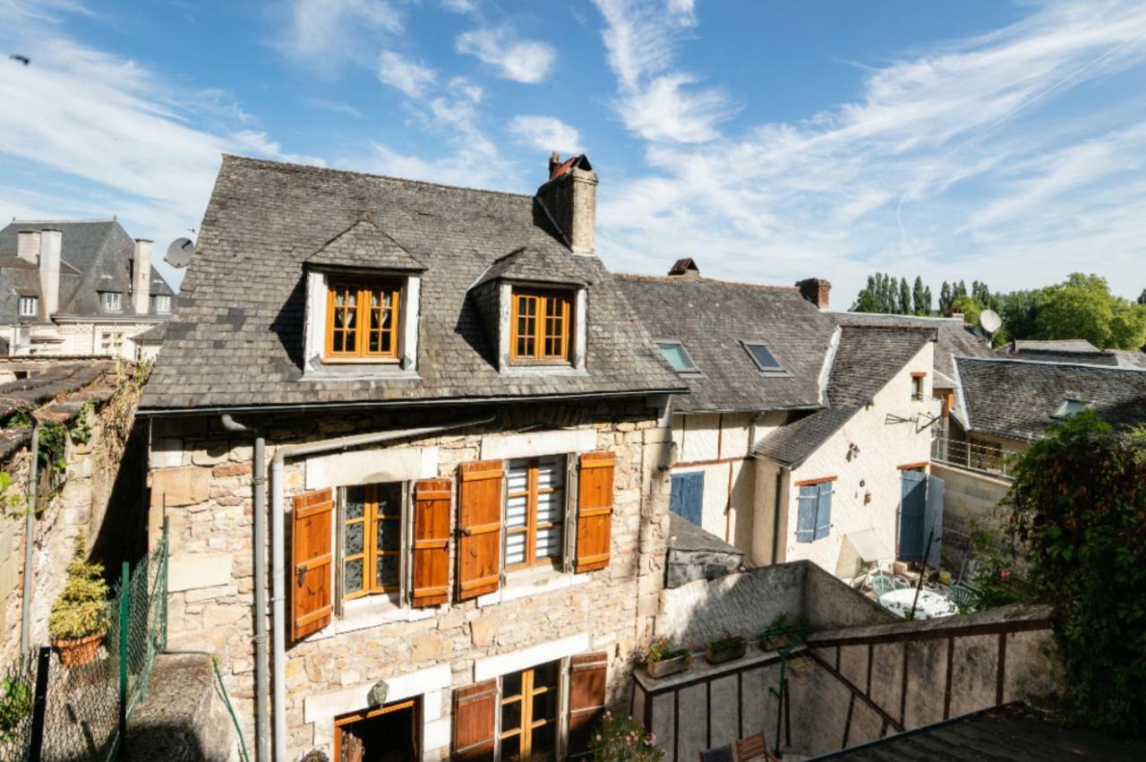 Maison Avec Patio Dans Le Centre Historique Villa Terrasson Kültér fotó
